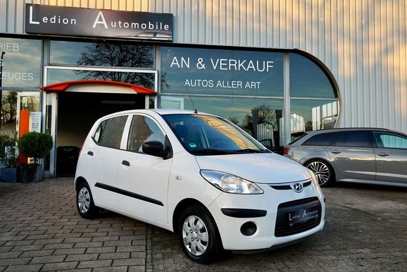 Weiß Gebraucht 2008 Hyundai i10 Classic Kleinwagen | 2.900 € - Bild 1/4