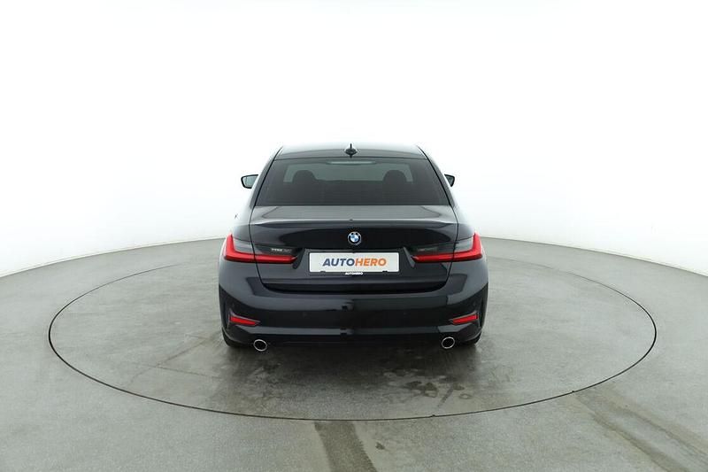 Gebraucht BMW 318 Sport Line 150 PS (110 kW) 2020 Schwarz Limousine