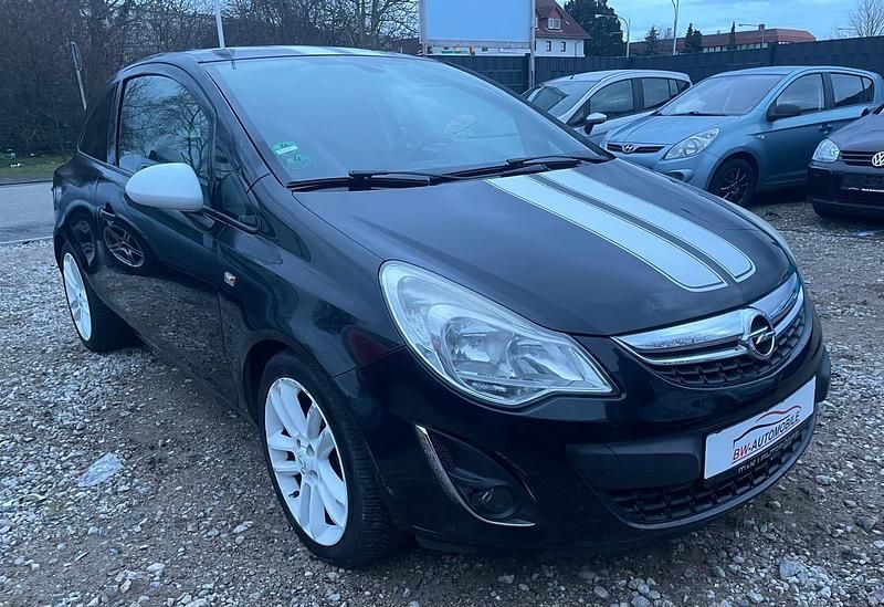 Gebraucht Opel Corsa 101 PS (74 kW) 2012 Karbonschw graphitschw midnigh Kleinwagen
