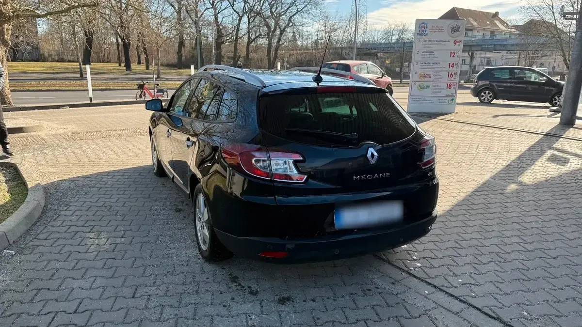Gebraucht Renault Mégane 110 PS (80 kW) 2011 Schwarz Kleinwagen