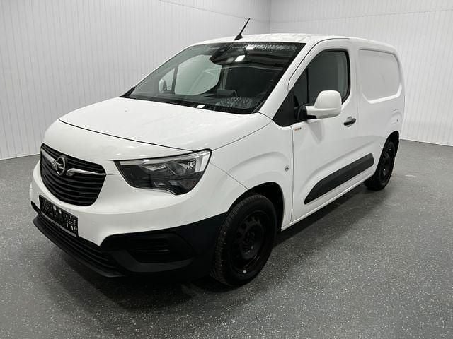 Weiß Gebraucht 2020 Opel Combo S Van / Kleinbus | 10.490 € (Superpreis) - Bild 1/4