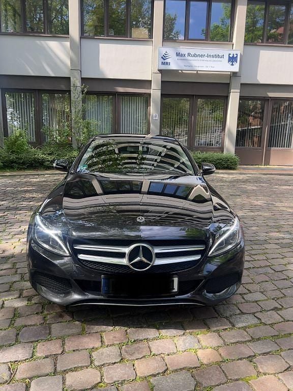 Gebraucht Mercedes C200 150 PS (110 kW) 2018 Schwarz Limousine