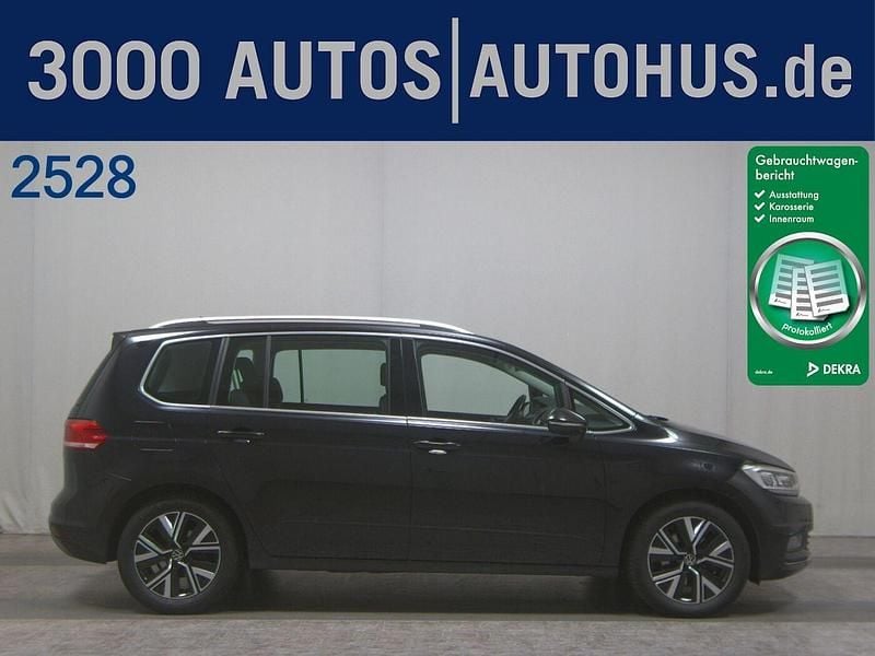 Deep black perleffekt Gebraucht 2021 VW Touran Highline Van / Kleinbus | 18.480 € (Superpreis) - Bild 1/4