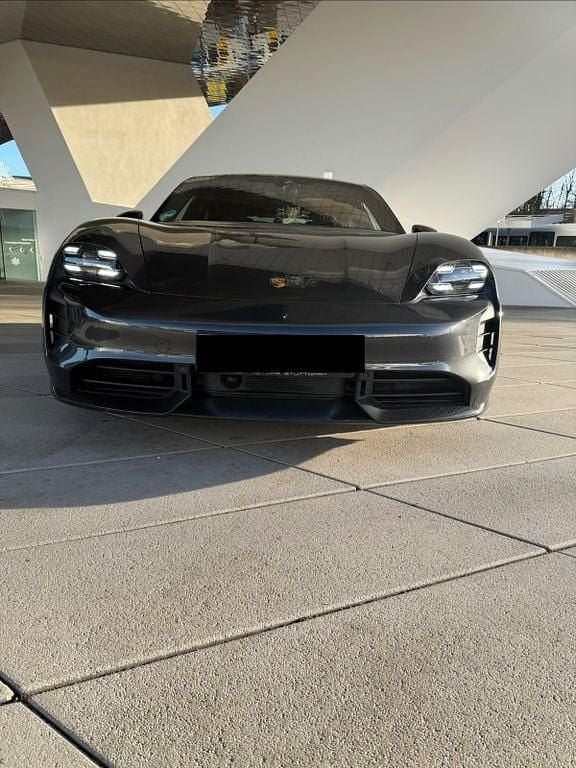Gebraucht Porsche Taycan Turbo S Sport 559 kW (761 PS) 2020 Grau Limousine