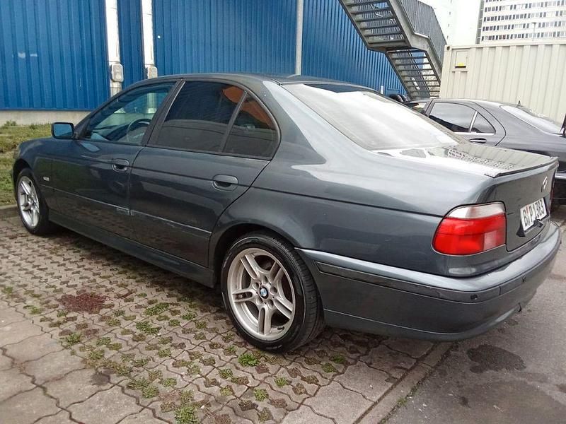 Gebraucht BMW 528 193 PS (141 kW) 1998 Grau Limousine
