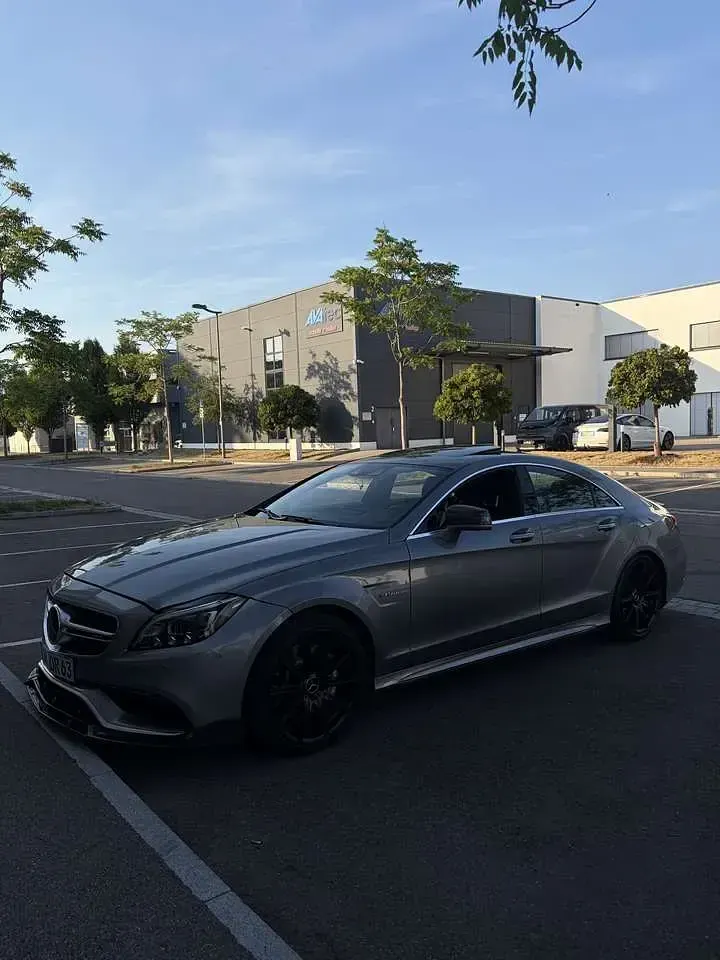 Gebraucht Mercedes CLS63 AMG AMG 557 PS (409 kW) 2015 Grau Coupé