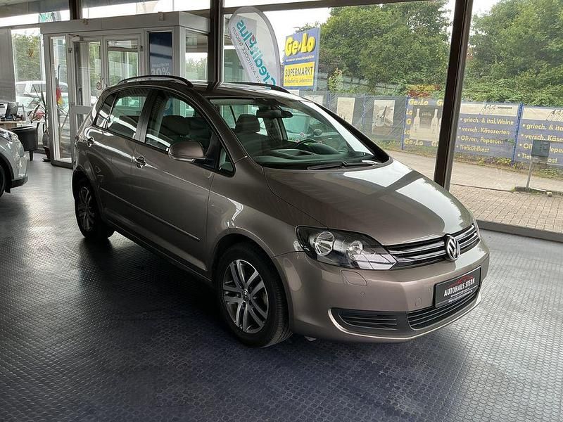 Braun Gebraucht 2009 VW Golf Plus Cross Comfortline Van / Kleinbus | 8.990 € (Teuer) - Bild 1/4