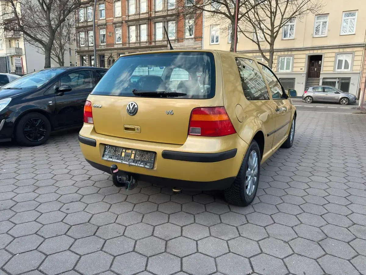 Gebraucht VW Golf IV 90 PS (66 kW) 2000 Gelb Limousine