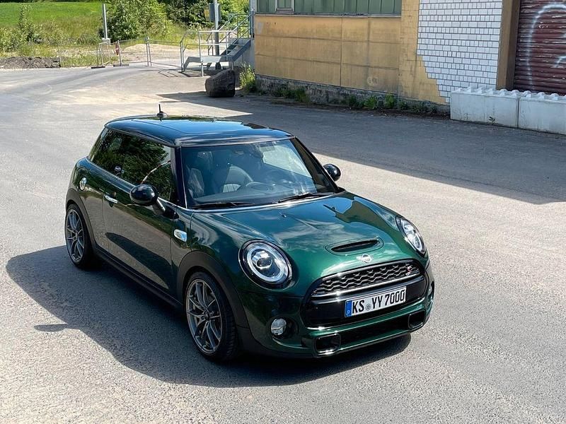 Gebraucht Mini Cooper S 192 PS (141 kW) 2019 Grün Kleinwagen