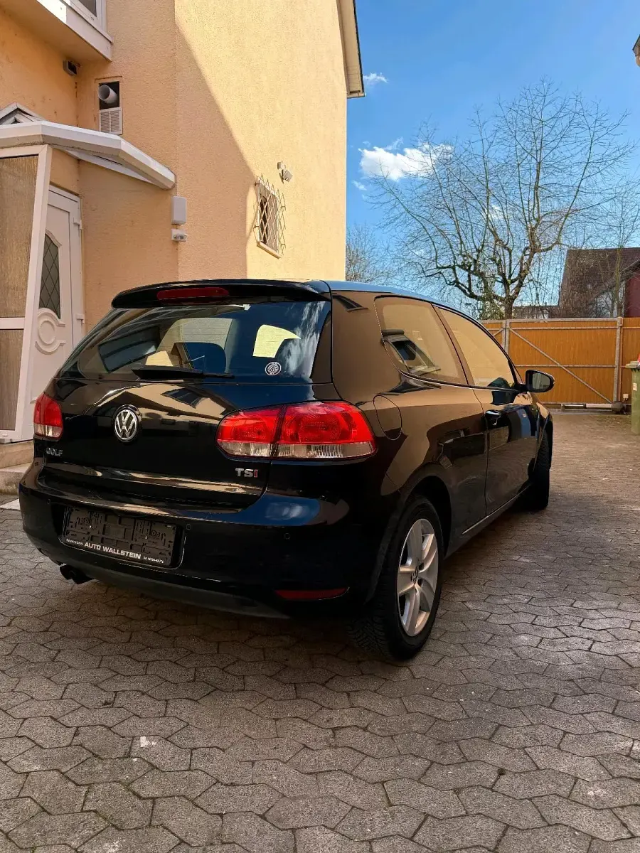 Second-hand VW Golf VI 122 CP (89 kW) 2009 Negru Hatchback