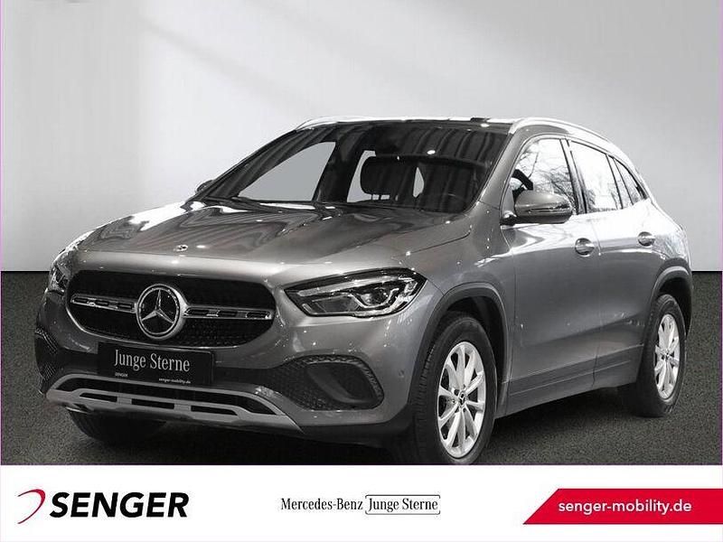 Gebraucht Mercedes GLA200 Style 163 PS (119 kW) 2020 Lack mountaingrau SUV