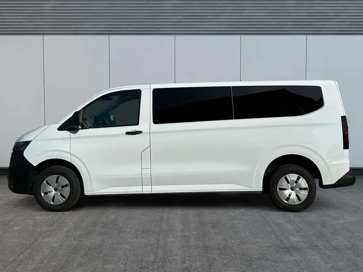 Neu VW Caravelle Basis 150 PS (110 kW) 2026 Clear white Van