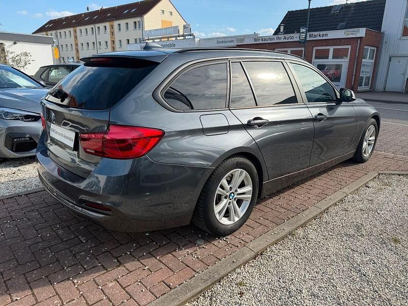 Używany BMW 320 Performance 190 KM (139 kW) 2018 Szary Sedan/Limuzyna