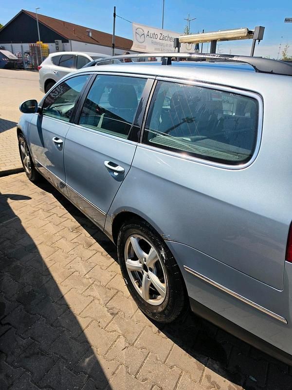 Usata VW Passat 140 CV (102 kW) 2007 Argento Station wagon