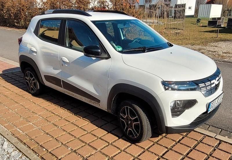 Gebraucht Dacia Spring Essentiel 33 kW (45 PS) 2022 Weiß Kleinwagen