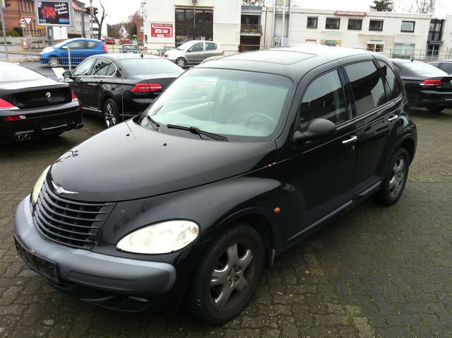 Gebraucht Chrysler PT Cruiser Clasic 141 PS (103 kW) 2002 Schwarz Van / Kleinbus