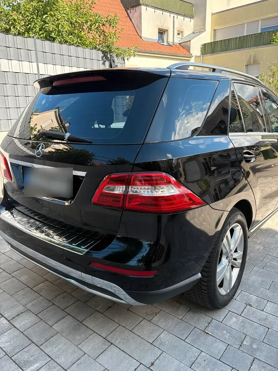 Gebraucht Mercedes ML350 258 PS (189 kW) 2013 Schwarz SUV