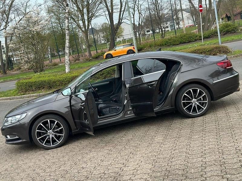 Gebraucht VW CC 140 PS (102 kW) 2012 Braun Limousine