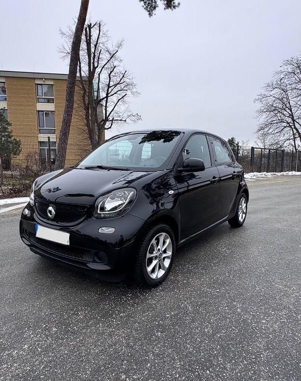 Schwarz Gebraucht 2015 Smart ForFour Kleinwagen | 8.400 € (Fairer Preis) - Bild 1/4