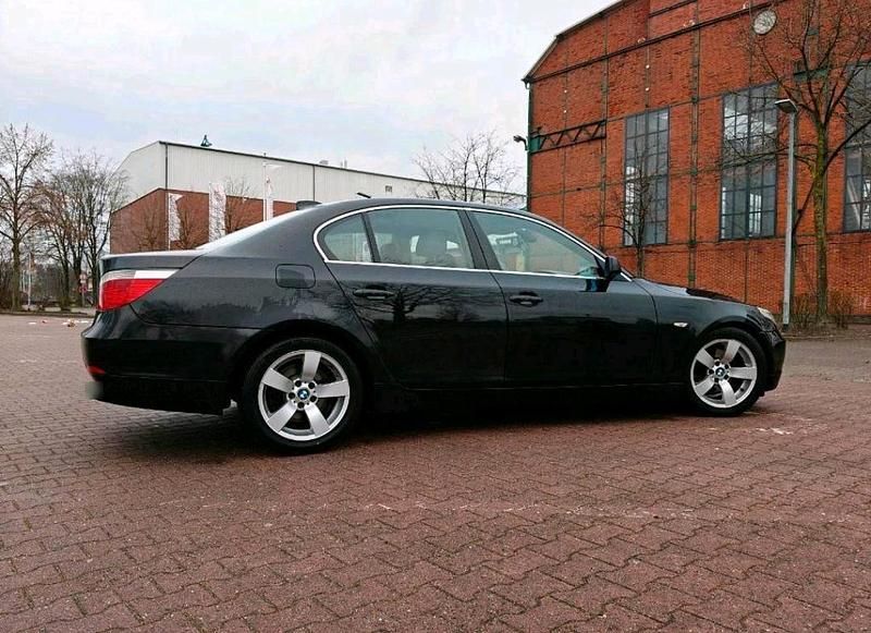 Gebraucht BMW 520 170 PS (125 kW) 2003 Schwarz Limousine