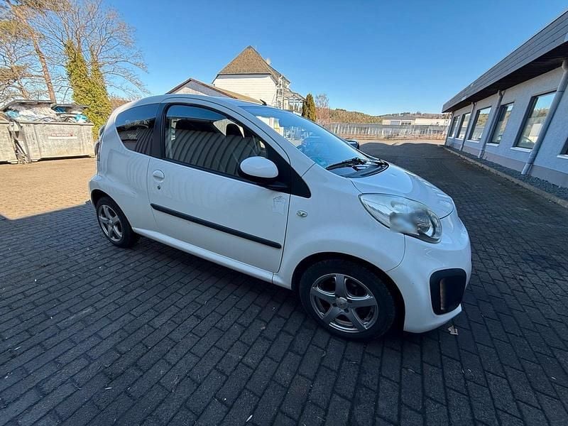 Gebraucht Citroën C1 68 PS (50 kW) 2013 Weiß Kleinwagen