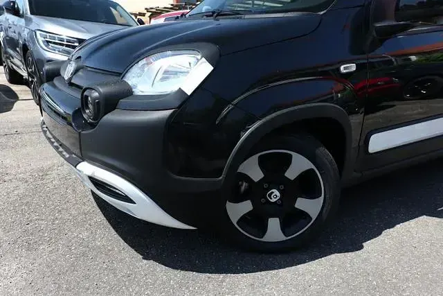 Neu Fiat Panda Cross Cross 65 PS (47 kW) 2026 Cinema schwarz cinema schwarz Kleinwagen