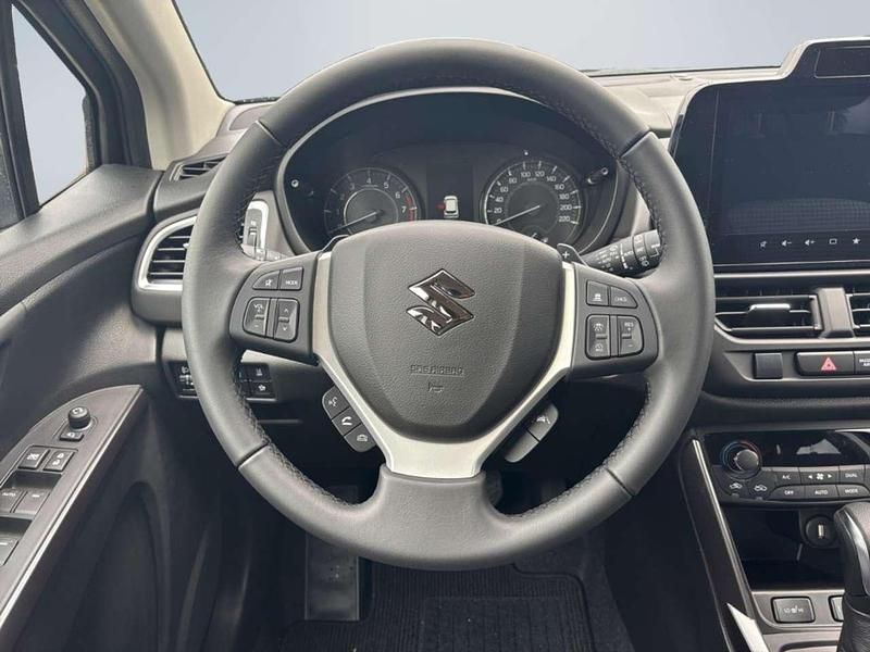 Neu Suzuki SX4 Comfort+ 116 PS (85 kW) 2025 Schwarz SUV