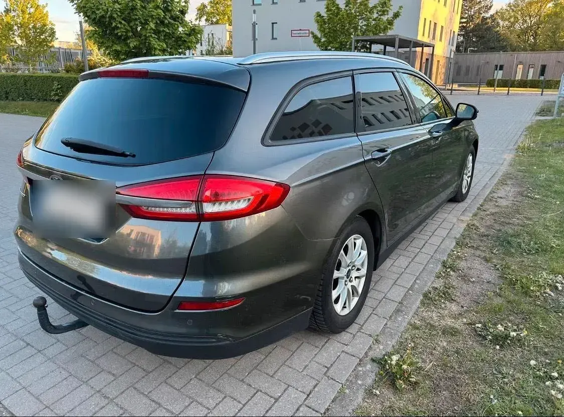Gebraucht Ford Mondeo 150 PS (110 kW) 2018 Grau Kombi