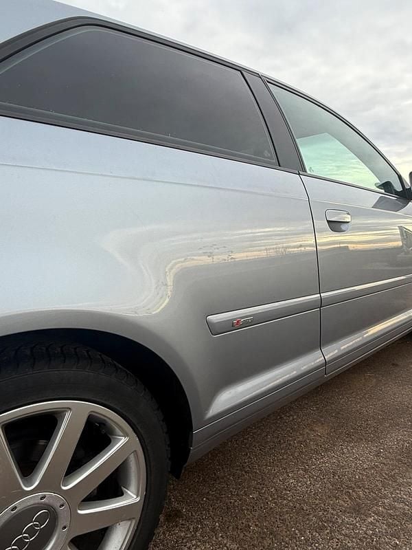 Second-hand Audi A3 140 CP (102 kW) 2004 Hatchback