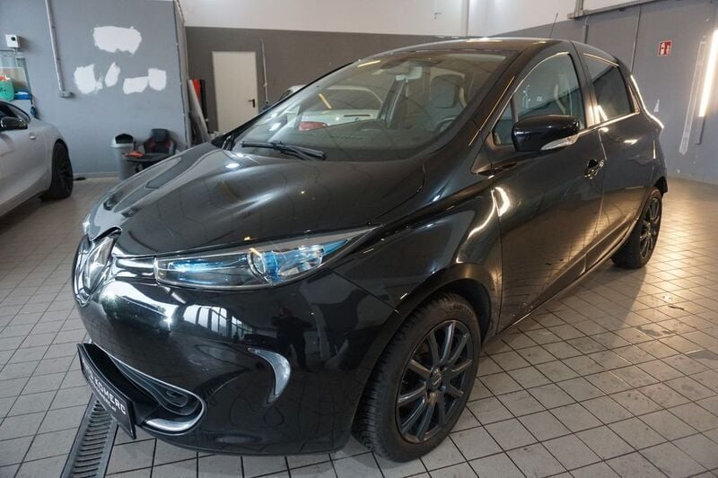 Schwarz Gebraucht 2016 Renault Zoe Intens Kleinwagen | 5.490 € (Fairer Preis) - Bild 1/4