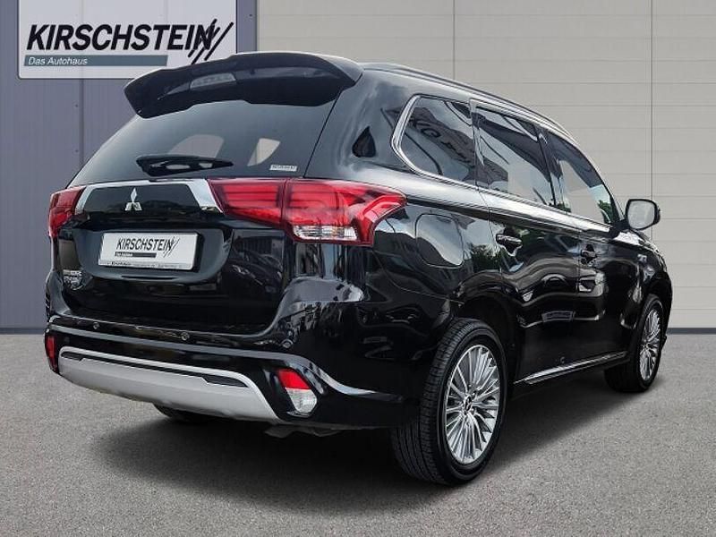 Gebraucht Mitsubishi Outlander P-HEV Plus 224 PS (164 kW) 2020 Schwarz SUV