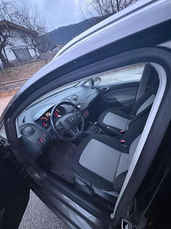 Gebraucht Seat Ibiza ST Sun 105 PS (77 kW) 2015 Grau Kombi