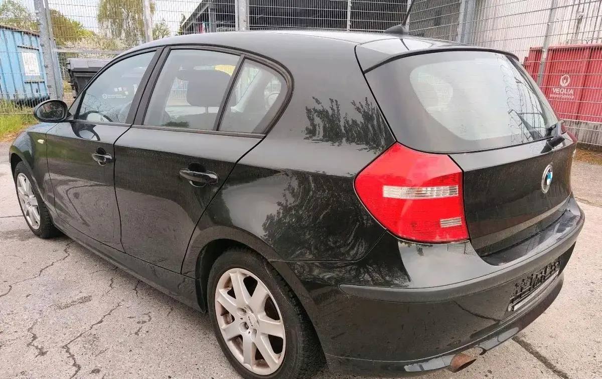 Gebraucht BMW 116 2009 Schwarz Kleinwagen