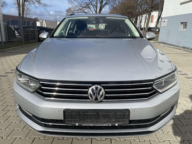 Gebraucht VW Passat Comfortline 150 PS (110 kW) 2016 Grau Kombi