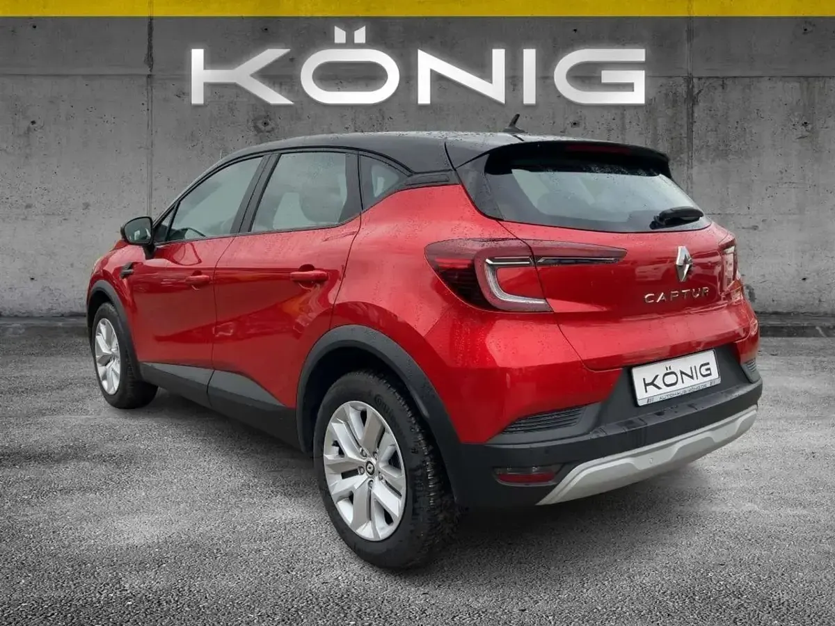 Gebraucht Renault Captur Equilibre 91 PS (66 kW) 2023 Rot SUV