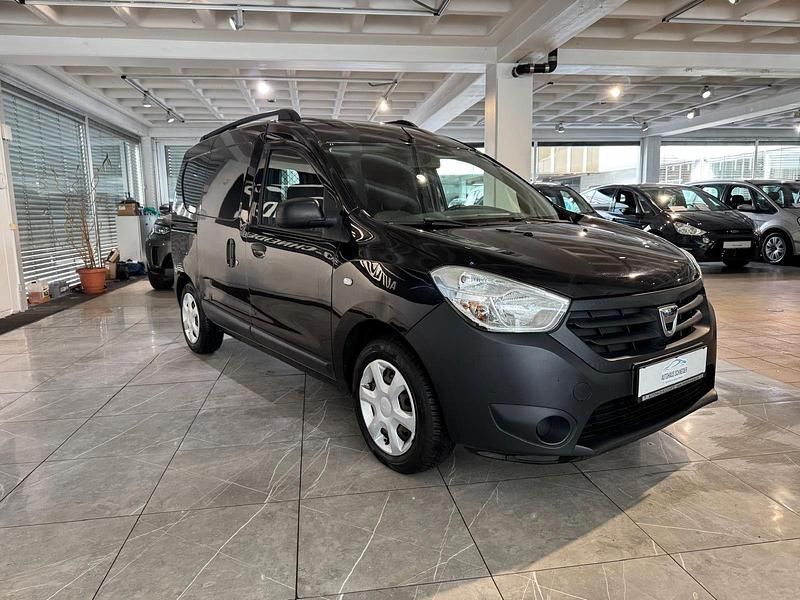 Gebraucht Dacia Dokker Express Ambiance 102 PS (75 kW) 2017 Schwarz Van