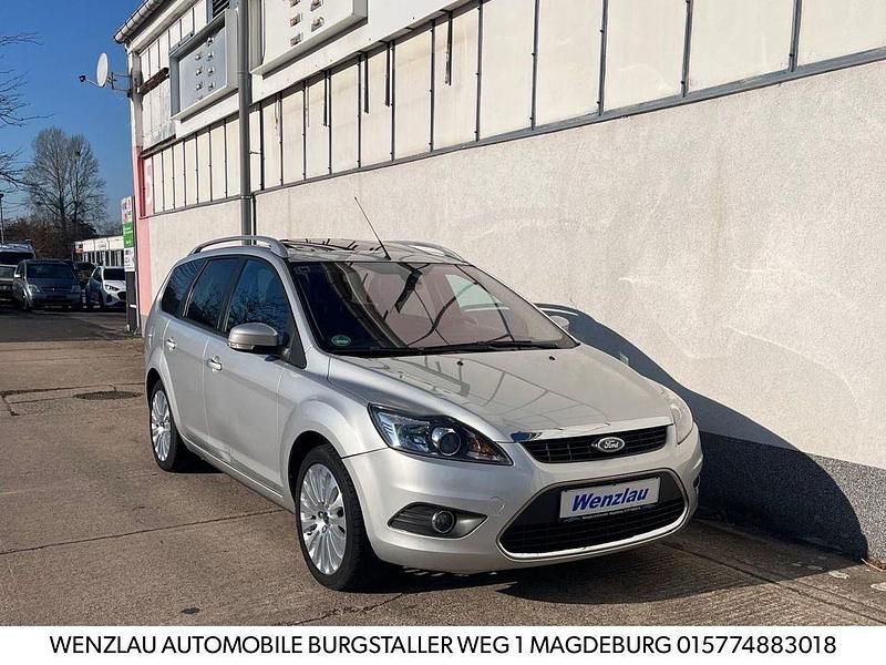 Silber Gebraucht 2010 Ford Focus Titanium Kombi | 5.950 € (Teuer) - Bild 1/4