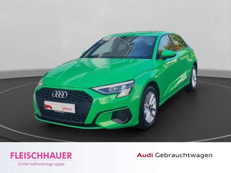 Porsche) (gruen Gebraucht 2022 Audi A3 Sportback Sport Limousine | 20.990 € (Fairer Preis) - Bild 1/4