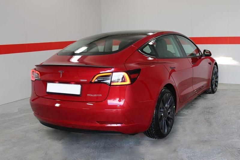 Gebraucht Tesla Model 3 Performance 392 kW (534 PS) 2022 Rot (rotmetallic) Limousine