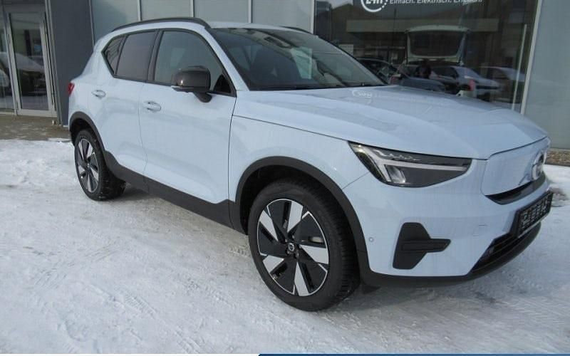 Neu Volvo EX40 Core 175 kW (238 PS) 2026 Cloud blue SUV