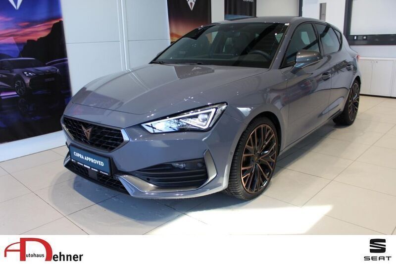 Graphene grau (metallic) Gebraucht 2024 Cupra Leon VZ Limousine | 34.980 € (Fairer Preis) - Bild 1/4