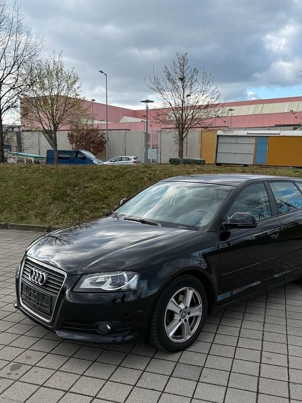 Gebraucht Audi A3 105 PS (77 kW) 2009 Schwarz Kleinwagen