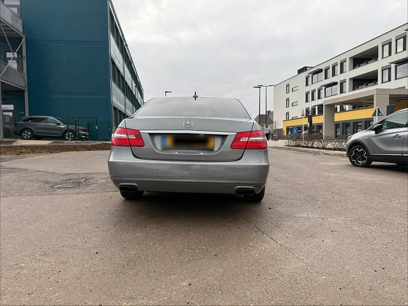 Usata Mercedes E350 256 CV (188 kW) 2012 Berlina