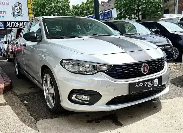 Gebraucht Fiat Tipo Pop 160 PS (117 kW) 2017 Grau Limousine