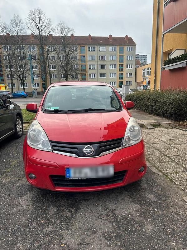 Rot Gebraucht 2010 Nissan Note Van / Kleinbus | 4.700 € (Fairer Preis) - Bild 1/4