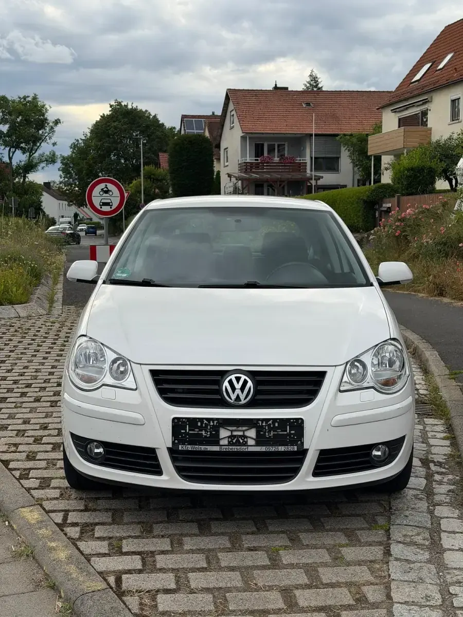 Gebraucht VW Polo United 80 PS (58 kW) 2009 Weiß Kleinwagen