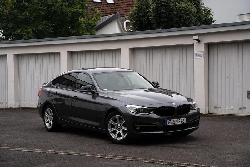 Grau Gebraucht 2015 BMW 318 Gran Turismo Limousine | 10.000 € (Fairer Preis) - Bild 1/4