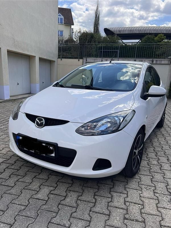 Second-hand Mazda 2 75 CP (55 kW) 2010 Alb Hatchback