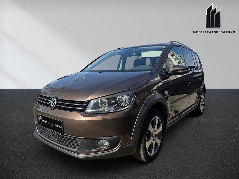 Gebraucht VW Touran Cross 105 PS (77 kW) 2011 Braun Van / Kleinbus