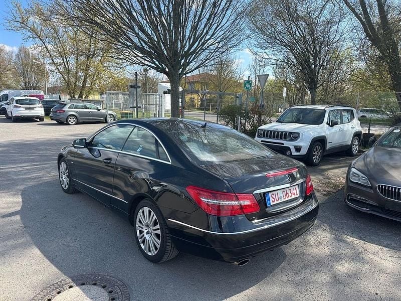 Usata Mercedes E250 204 CV (150 kW) 2009 Nero Coupé